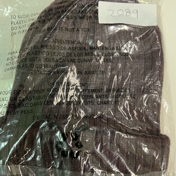 BASS OUTDOOR Women's Large Gauge Knit Beanie Hat One Size - Picture 4 of 4